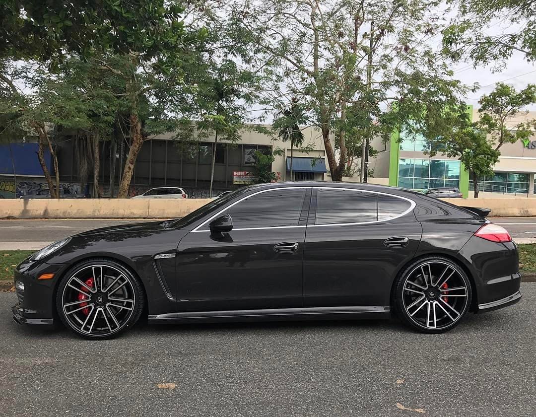 Koko Kuture Massa 7 Machined Black on Porsche Panamera